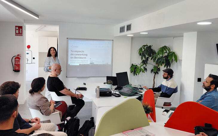 Benidorm recibe a las nuevas empresas y emprendedores incorporadas al Espai Coworking